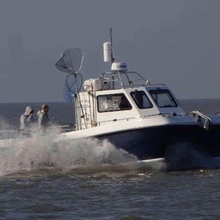 channel explorer charters